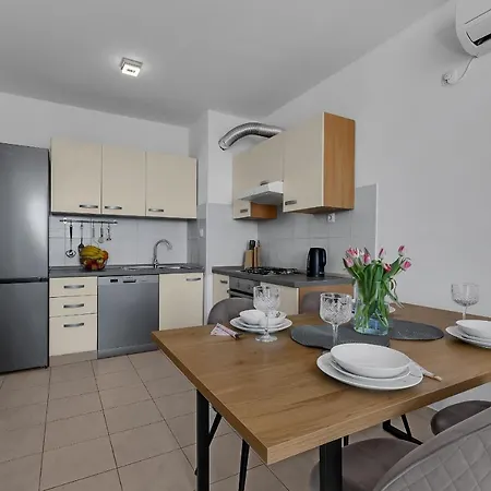 Magnolia Apartment Makarska
