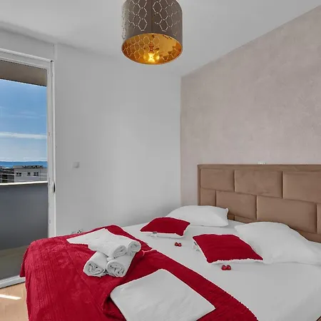 Magnolia * ماكارسكا